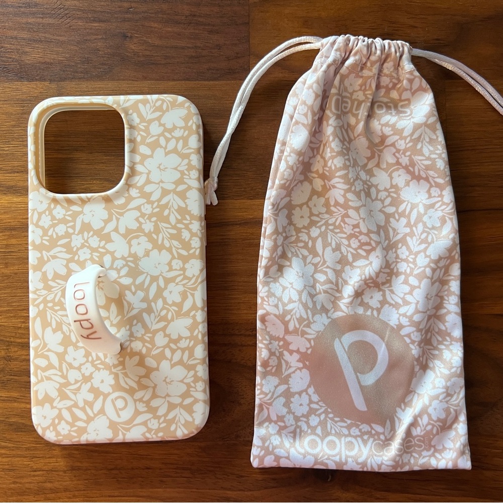 Like New  Beige Blossom Loopy case iPhone 13 Pro